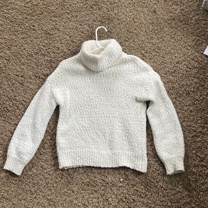 Women’s turtle neck sweater